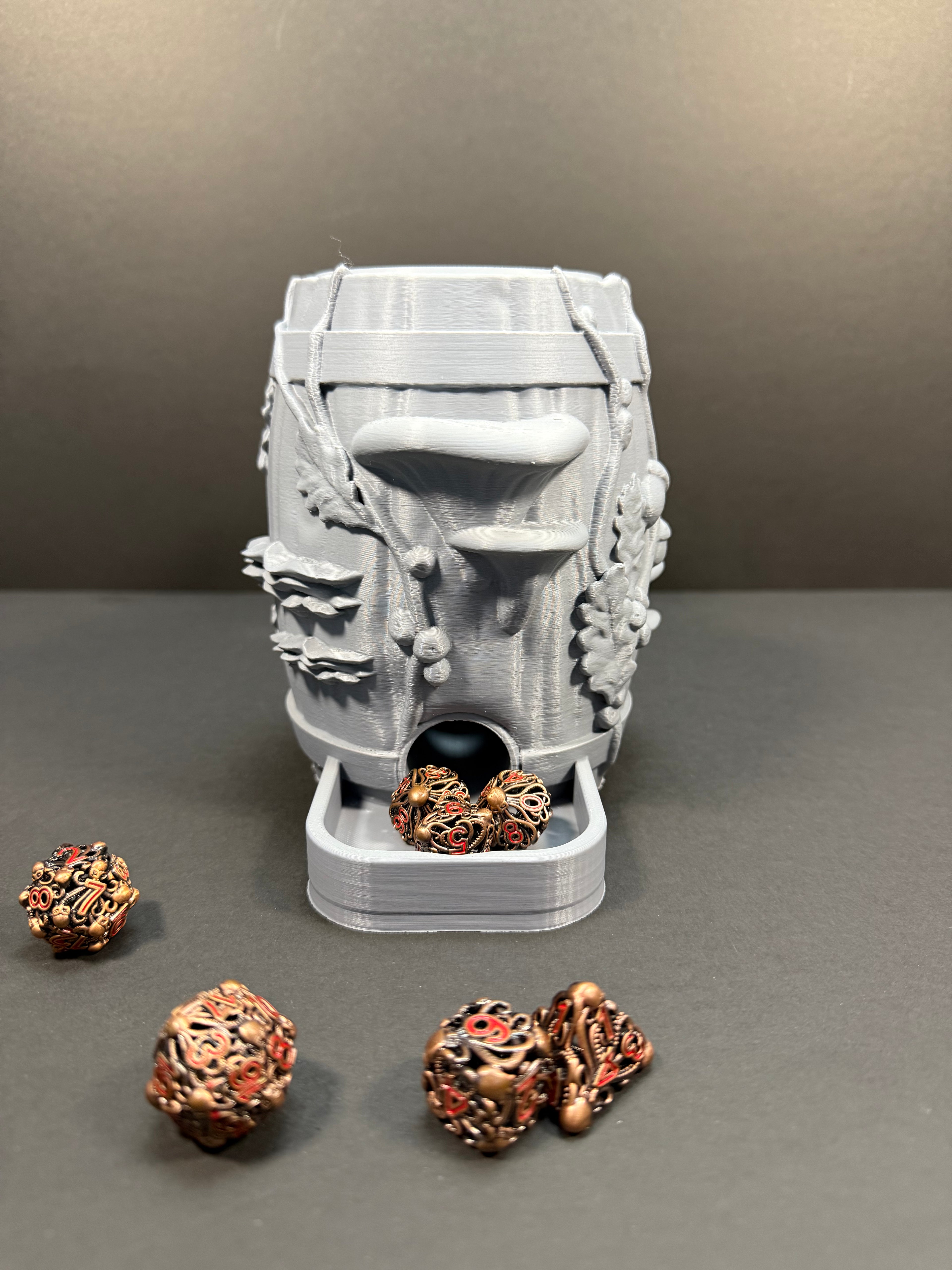 Druid Can Holder & dice Thrower