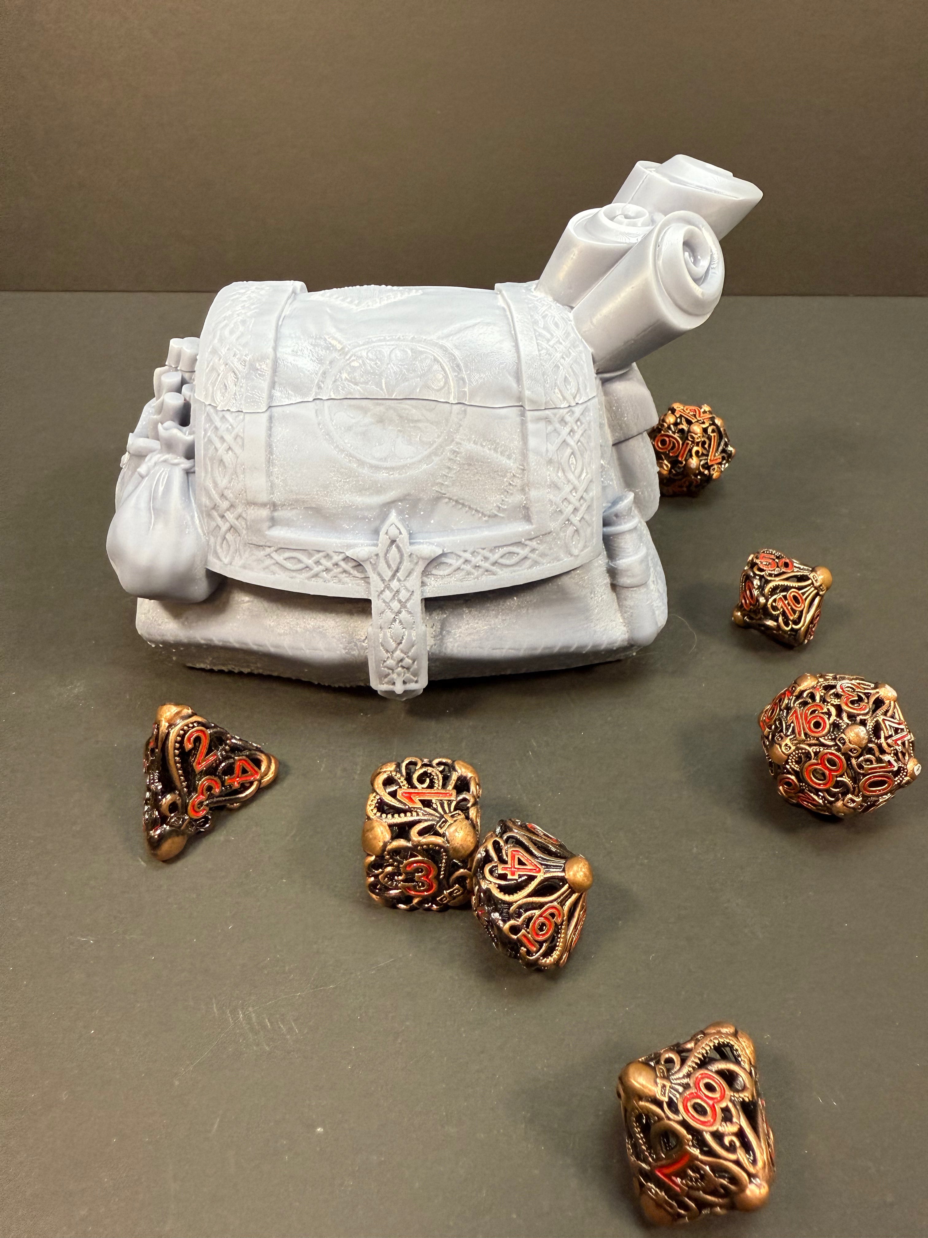 Rogue Dice Box with magnetic lid