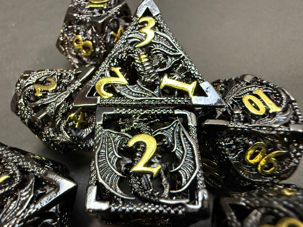 Black & Gold Dragon Design Metal dice Set 7PCS