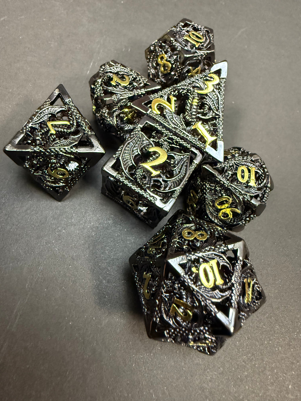 Black & Gold Dragon Design Metal dice Set 7PCS