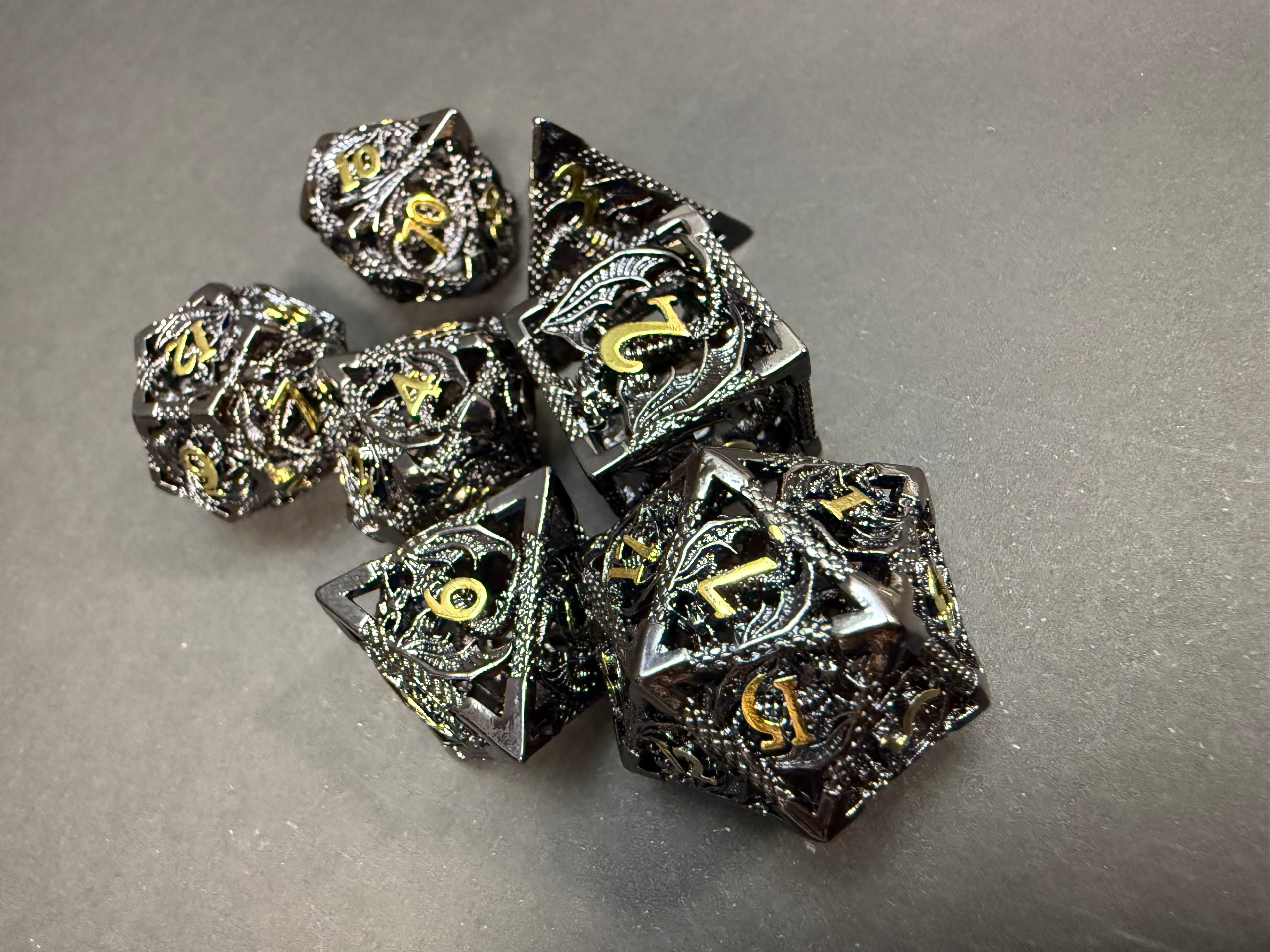Black & Gold Dragon Design Metal dice Set 7PCS